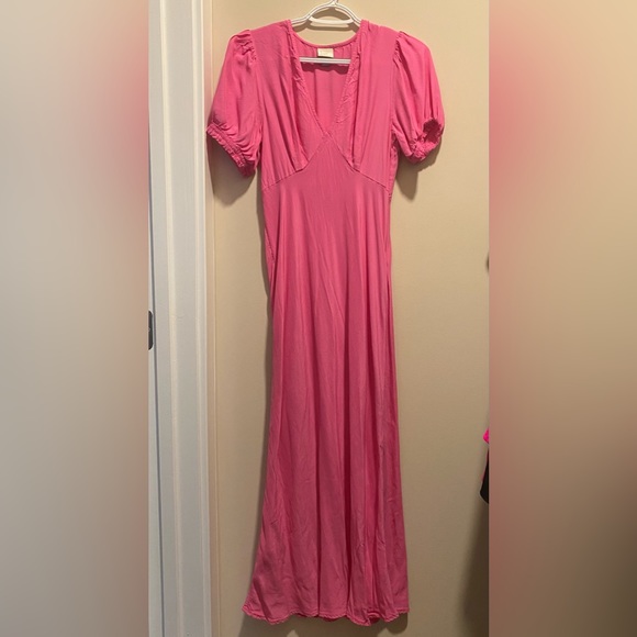 Women's Puff Short Sleeve Dress - Picture 1 of 4